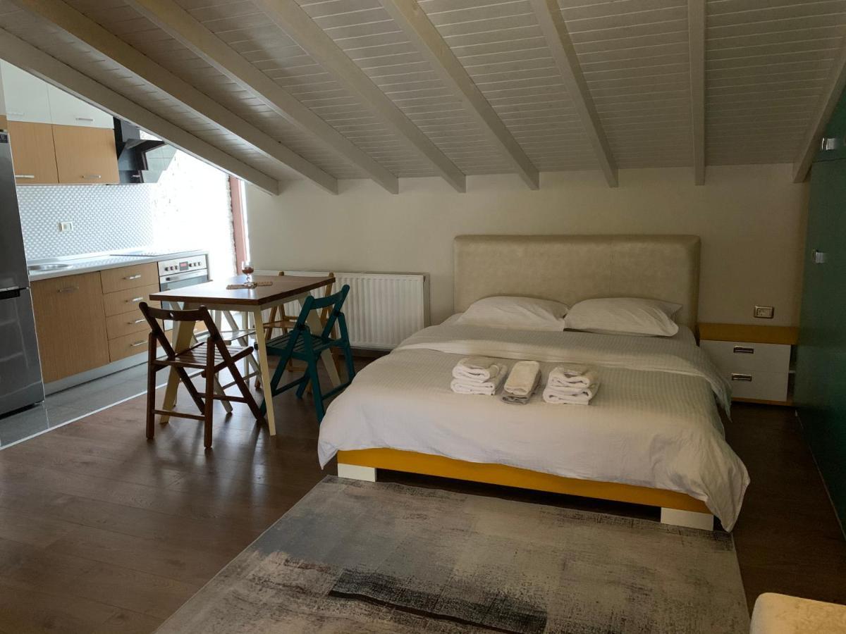 Guest House People Κορυτσά Εξωτερικό φωτογραφία